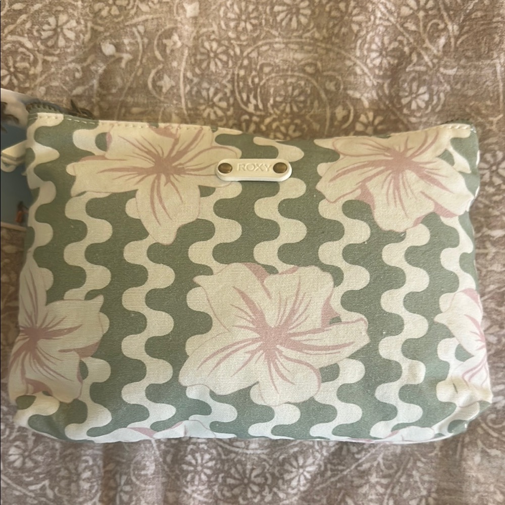 Roxy Green and Cream Floral Pouch